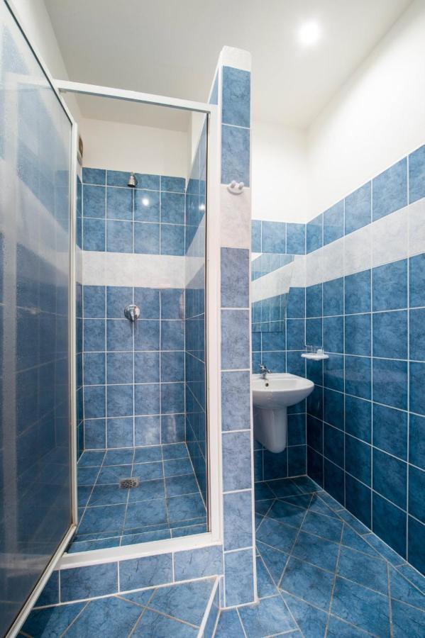 Hotel U Lva Билина Экстерьер фото