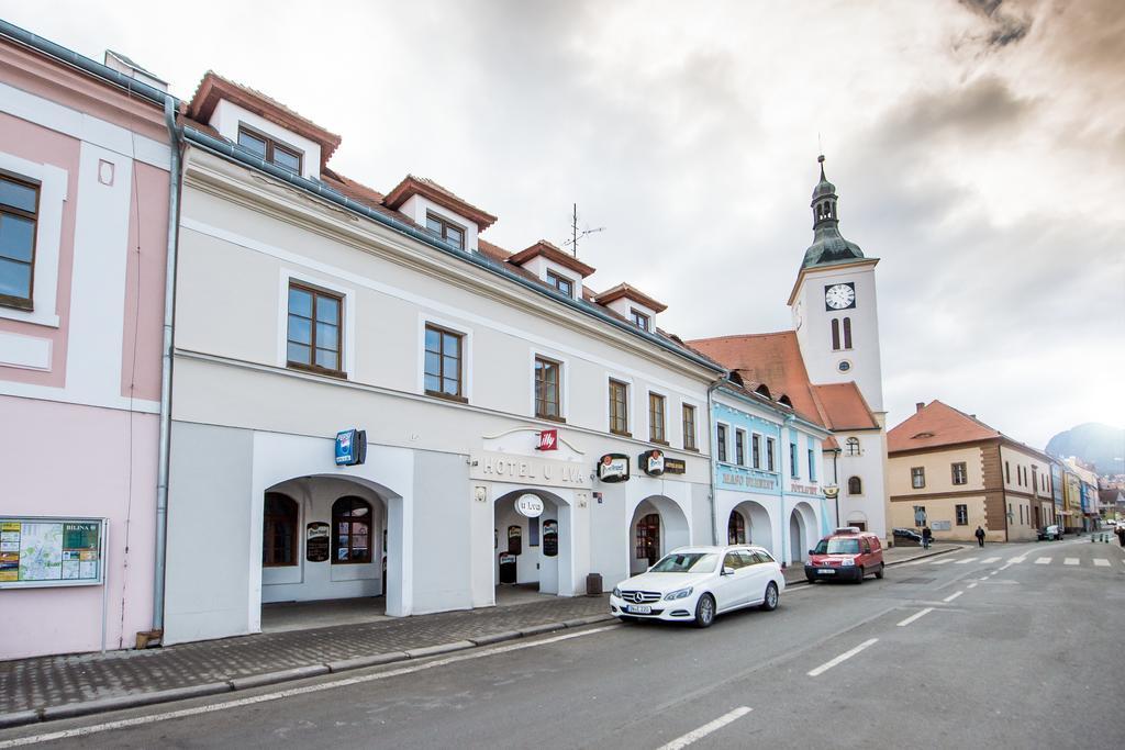 Hotel U Lva Билина Экстерьер фото